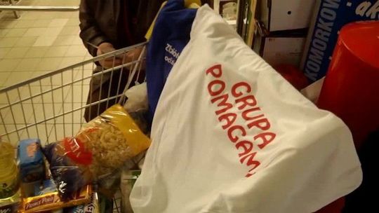 2,5 TONY ŻYWNOŚCI ZEBRALI WOLONTARIUSZE W UBIEGŁY WEEKEND