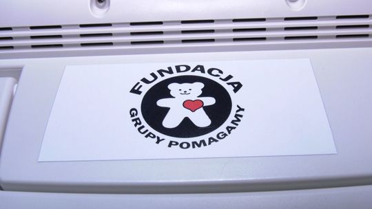 3 kardiomonitory i defibrylator przekazała szpitalowi Fundacja Grupy Pomagamy