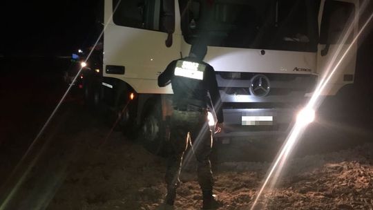 3 pojazdy o wartości ponad 600 tysięcy odzyskane przez SG w Świecku [VIDEO]