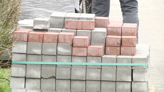 50 tysięcy złotych na chodnik na osiedlu Słowiańskim. 50 tysięcy złotych na chodnik na osiedlu Słowiańskim.