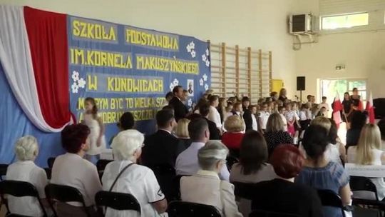 70 LAT SZKOŁY W KUNOWICACH I NADANIE IMIENIA