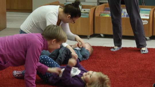 "Baraszkowanie na dywanie" 