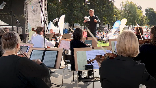 "Brzemienie Lata - Klasyka w Parku" i Brandenburska Orkiestra Państwowa