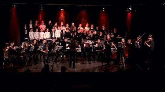 Cała relacja z koncertu finałowego obchodów 25-lecia Państwowej Szkoły Muzycznej w Słubicach Cała relacja z koncertu finałowego obchodów 25-lecia Państwowej Szkoły Muzycznej w Słubicach