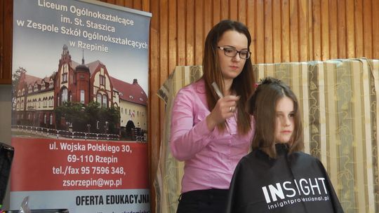 "Daj włos" zbiórka dla osób chorych na raka. 
