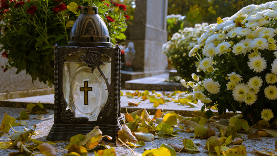 Deszczowy zapach Wszystkich Świętych. Prognoza na 1 listopada