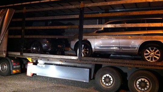 DWA SKRADZIONE AUTA ODZYSKANE PRZEZ STRAŻ GRANICZNĄ