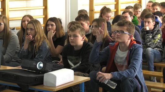 Dzień zdrowego żywienia w gimnazjum nr.1 Dzień zdrowego żywienia w gimnazjum nr.1