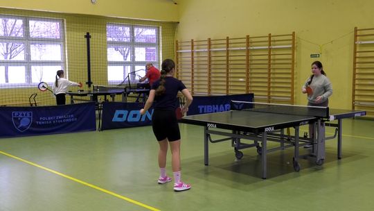 Ferie zimowe z tenisem stołowym w SP nr 1 w Słubicach Ferie zimowe z tenisem stołowym w SP nr 1 w Słubicach