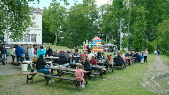 Festyn Rodzin Zastępczych w Przełazach - Powiat Świebodziński