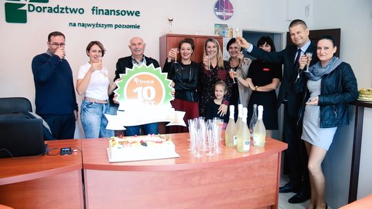 Firma FINEA Kredyty Ubezpieczenia obchodziła swoje 10-te urodziny Firma FINEA Kredyty Ubezpieczenia obchodziła swoje 10-te urodziny