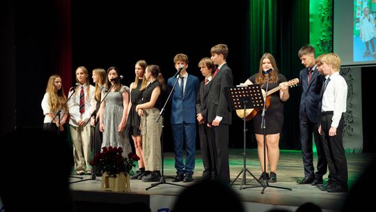 Gala absolwentów 8-klas Szkoły Podstawowej nr 2 w Międzyrzeczu