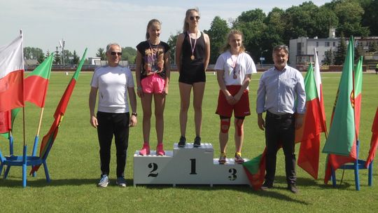 GIMNAZJADA I LICEALIADA- OTWARTE MISTRZOSTWA SŁUBIC W LA GIMNAZJADA I LICEALIADA- OTWARTE MISTRZOSTWA SŁUBIC W LA