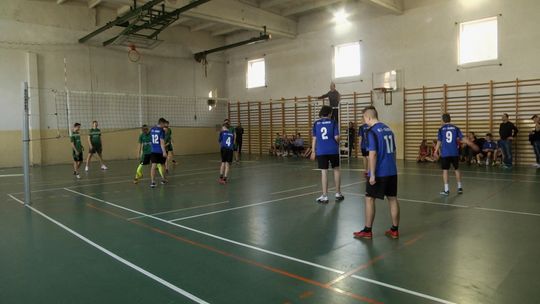 Gimnazjaliści spróbowali swoich sił w siatkówce 