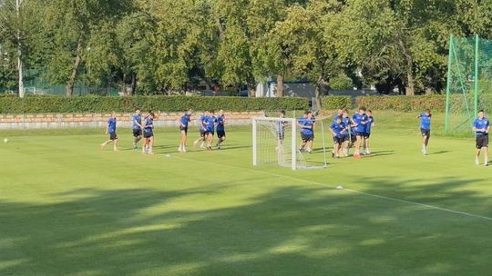Grupa Chmiel MKS Polonia Słubice po sesji zdjęciowej wróciła do pracy na treningu