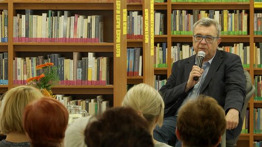 Grzegorz Miecugow odwiedził Słubicką Bibliotekę ! [ video i foto]
