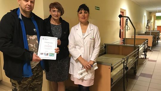 Hospicjum przekazało sprzęt na rzecz Słubickiego szpitala . 