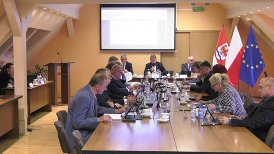 IX Sesja Rady Powiatu Słubickiego IX Sesja Rady Powiatu Słubickiego