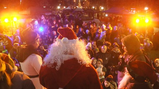 Jak było na Miejskiej Wigilii z Fundacją Grupy Pomagamy? Jak było na Miejskiej Wigilii z Fundacją Grupy Pomagamy?