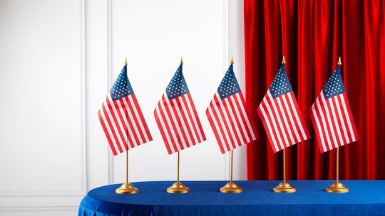 Jak przymocować flagę? Jak przymocować flagę?