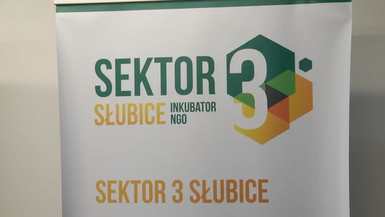 Jesteś młody i masz na siebie pomysł ? Sprawdź co oferuje Fundacja na Recz Collegium Polonicum Jesteś młody i masz na siebie pomysł ? Sprawdź co oferuje Fundacja na Recz Collegium Polonicum