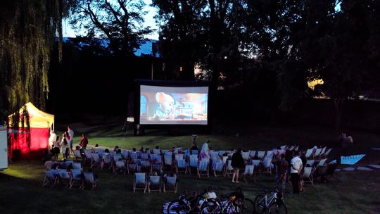 Kino plenerowe w fosie miejskiej - Świebodzin