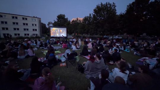 Kino pod chmurką, czyli Bachanalia nadal trwają