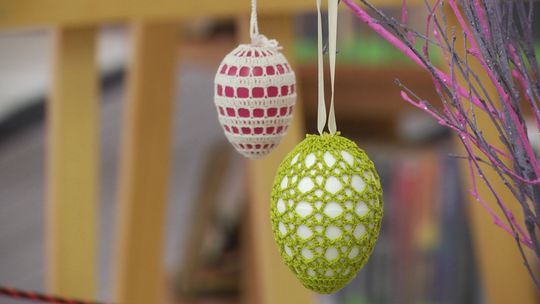 Koronkowa Wielkanocna wystawa rękodzieła lokalnego w słubickiej bibliotece