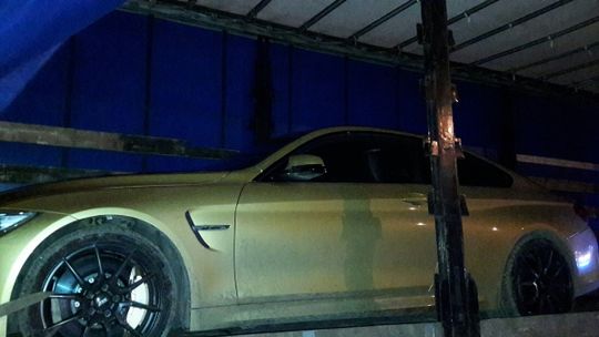 LITWIN PRZEWOZIŁ KRADZIONE BMW NA NACZEPIE TIRA