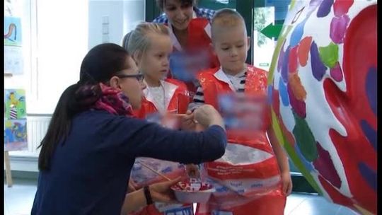 MALOWANIE MIEJSKIEGO KOGUCIKA MALOWANIE MIEJSKIEGO KOGUCIKA