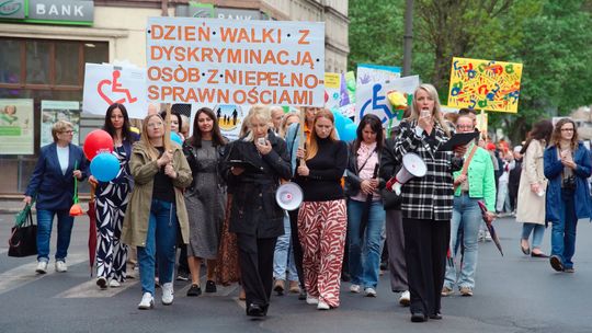 Marsz godności w Świebodzinie - prawa i wsparcie osób z niepełnosprawnościami