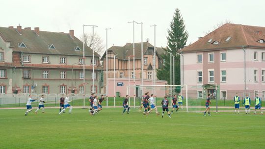 Mecz 13. kolejki Klasy Okręgowej MKS Orzeł Międzyrzecz