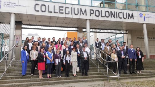 Międzynarodowa konferencja o partiach i systemach politycznych w Collegium Polonicum