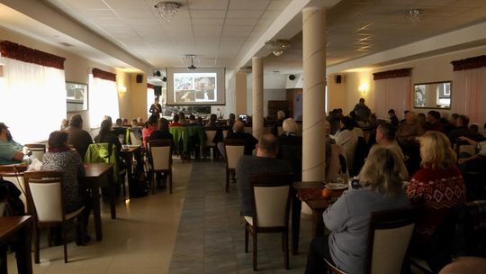 Miłośnicy lasu spotkali się w sobotnie popołudnie. Miłośnicy lasu spotkali się w sobotnie popołudnie.