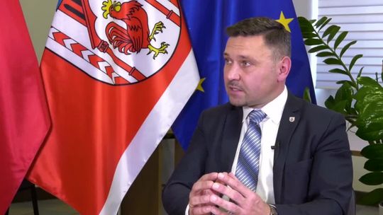 Minął rok od zaprzysiężenia Burmistrza Słubic Mariusza Olejniczaka Minął rok od zaprzysiężenia Burmistrza Słubic Mariusza Olejniczaka