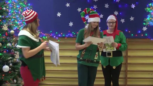 "Miś Uszatek" gościł Skrzaty, Elfów, Świętego Mikołaja i innych bohaterów bajek dla dzieci "Miś Uszatek" gościł Skrzaty, Elfów, Świętego Mikołaja i innych bohaterów bajek dla dzieci