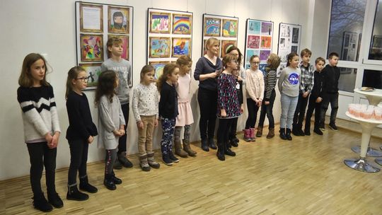 Młodzi artyści zaprezentowali swoje prace w Galerii Małej Młodzi artyści zaprezentowali swoje prace w Galerii Małej