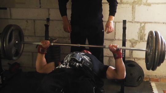 "MÓJ CIĘŻAR" SEBASTIAN ŚWITOŃSKI CZŁOWIEK Z PASJĄ