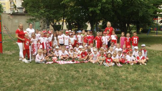 MUNDIALOWA ATMOSFERA W MISIU USZATKU