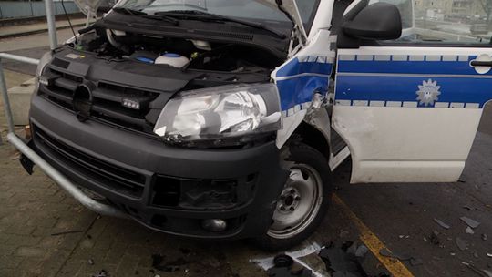 NIE ZATRZYMAŁ SIĘ DO KONTROLI, POLICJA UŻYŁA BRONI PALNEJ