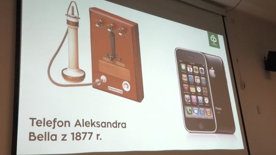 Nowy cykl w Centrum Nauki Keplera – „ZOOM na Naukę” z dr. Słowikiem