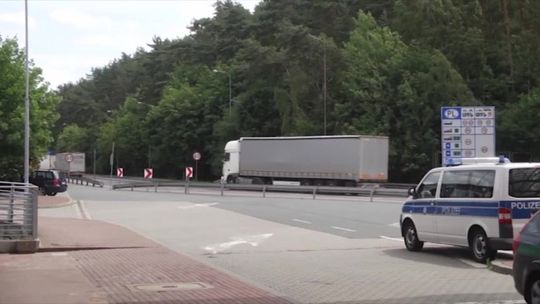 Obywatel Turcji chciał wręczyć łapówkę funkcjonariuszowi SG Obywatel Turcji chciał wręczyć łapówkę funkcjonariuszowi SG