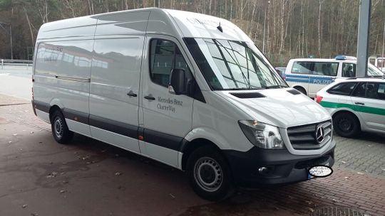 ODZYSKANO SKRADZIONE AUTO O WARTOŚCI 100.000 ODZYSKANO SKRADZIONE AUTO O WARTOŚCI 100.000