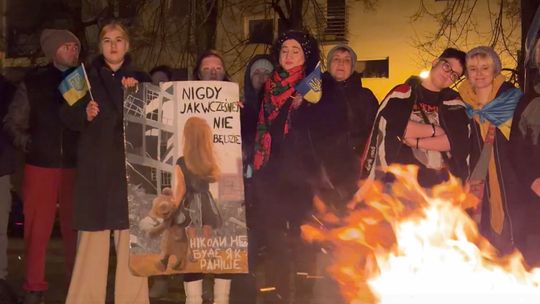 Ogień solidarności zapłonął w 4. rocznicę wojny