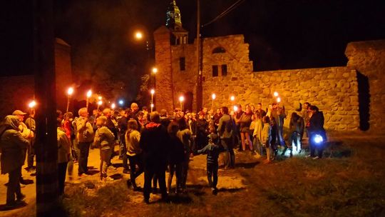 Ośno nocą ... urzekło klimatem! Ośno nocą ... urzekło klimatem!