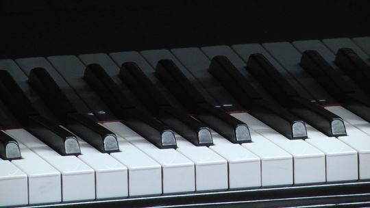 Pasowanie na ucznia w Społecznej Szkole Muzycznej Pasowanie na ucznia w Społecznej Szkole Muzycznej