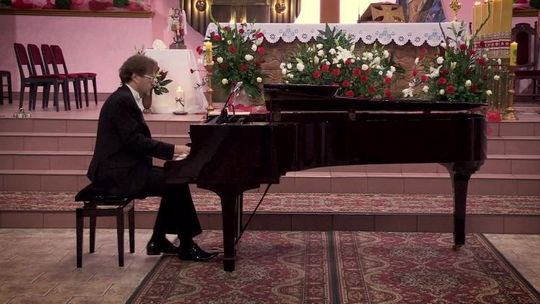 PATRIOTYCZNY RECITAL W SŁUBICACH PATRIOTYCZNY RECITAL W SŁUBICACH