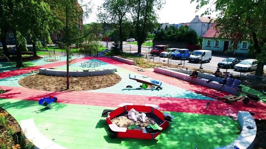 Plac Bohaterów coraz piękniejszy! 