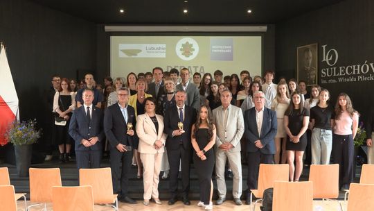 „Polska wczoraj i dziś” – debata w sulechowskim liceum