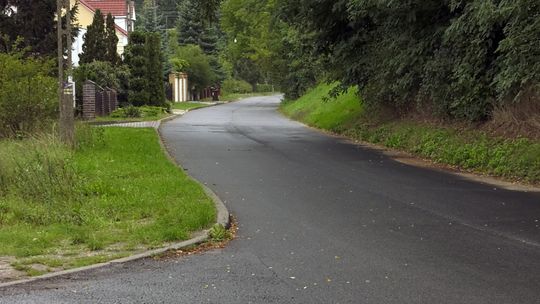 Przebudowa dwóch gminnych dróg i budowa ścieżek rowerowych